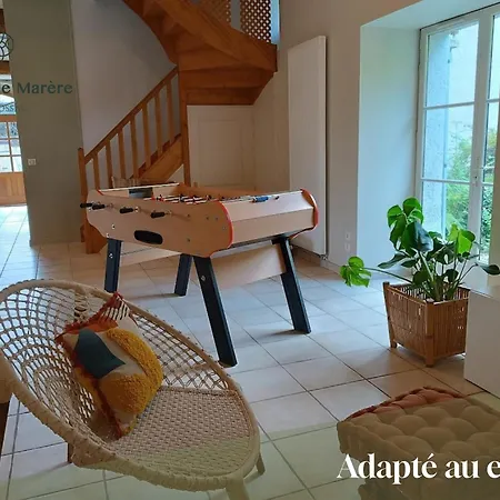 Maison D'exception, 14 Personnes, Piscine, Vue Pyrenees Sevignacq-Meyracq