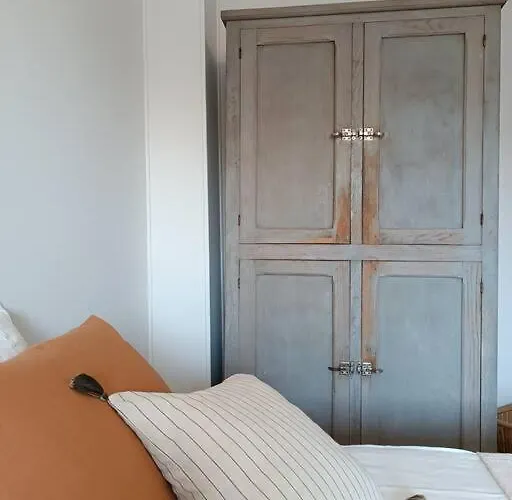 Maison D'exception, 14 Personnes, Piscine, Vue Pyrenees Holiday home Sevignacq-Meyracq