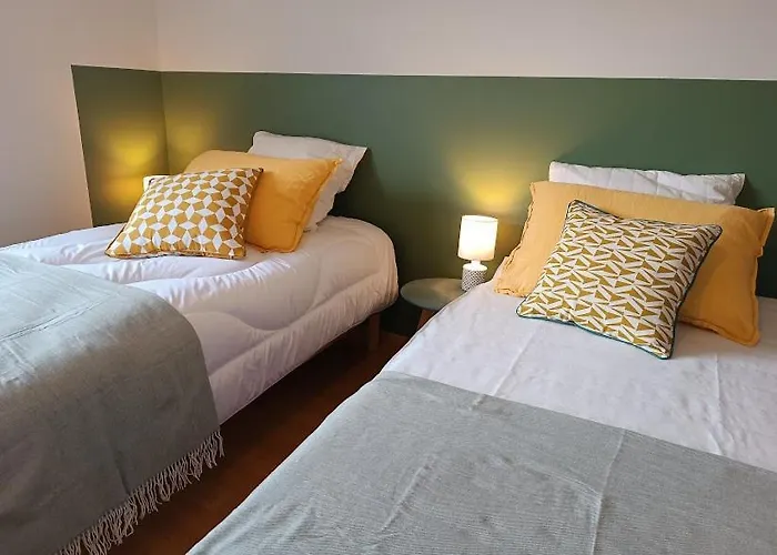 Maison D'Exception, 14 Personnes, Piscine, Vue Pyrenees Feriehus