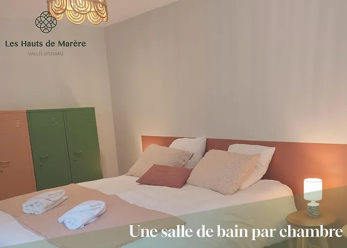 Holiday home Maison D'exception, 14 Personnes, Piscine, Vue Pyrenees *